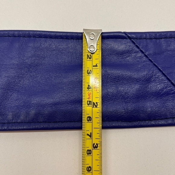 URBAN RENEWAL Faux Leather Purple Adjustable Belt Round Buckle Retro 80's Look - Picture 9 of 11